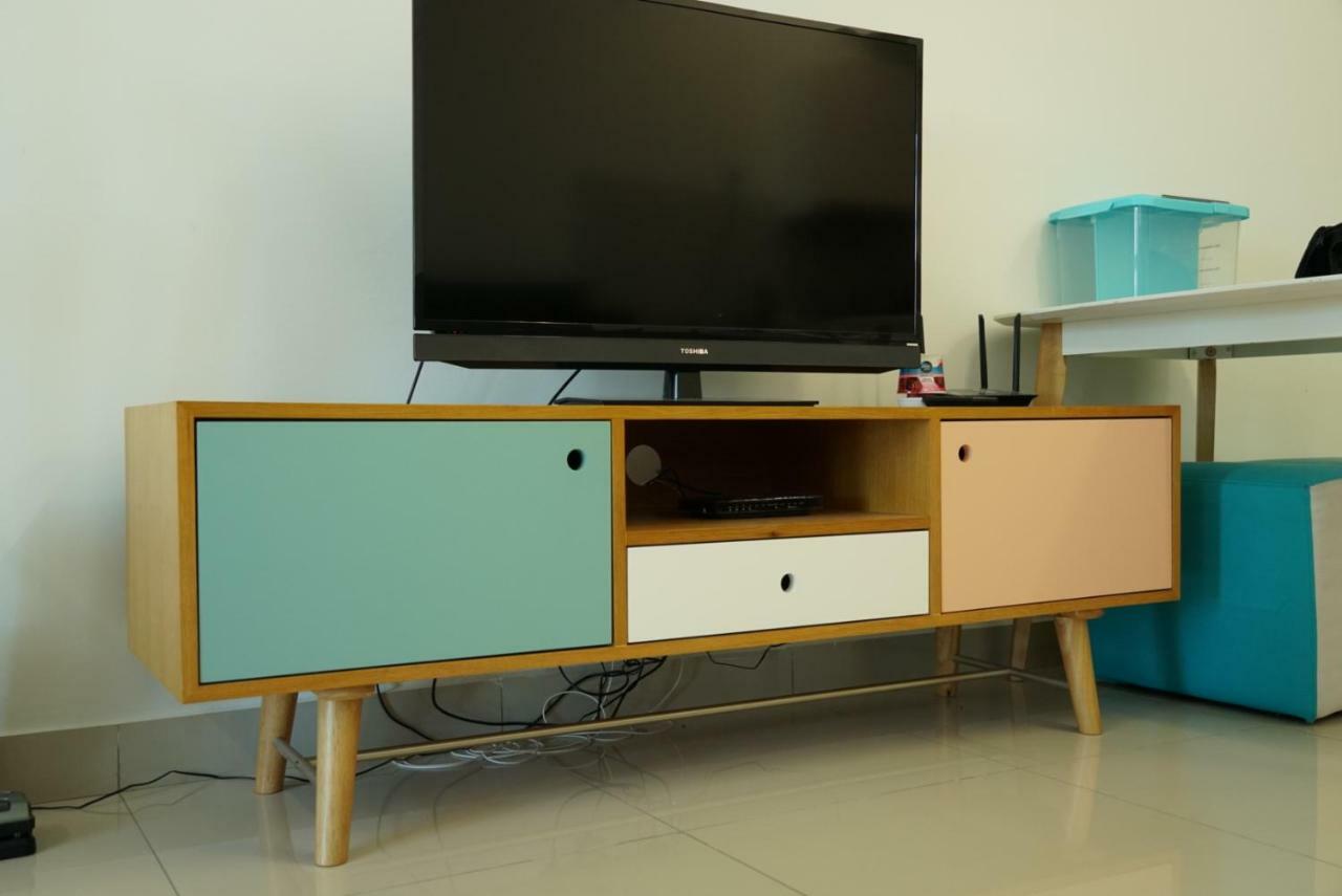 2 Carpark Gep 5 Star Hotel Bed & Sofa Studio Seri Kembangan Kültér fotó
